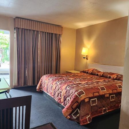 קלירווטר Econo Inn מראה חיצוני תמונה