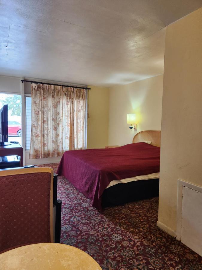 קלירווטר Econo Inn מראה חיצוני תמונה