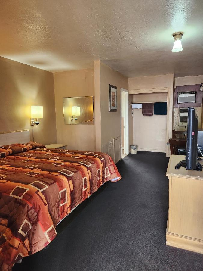קלירווטר Econo Inn מראה חיצוני תמונה
